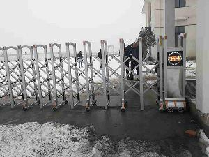 不锈钢单轨伸缩门